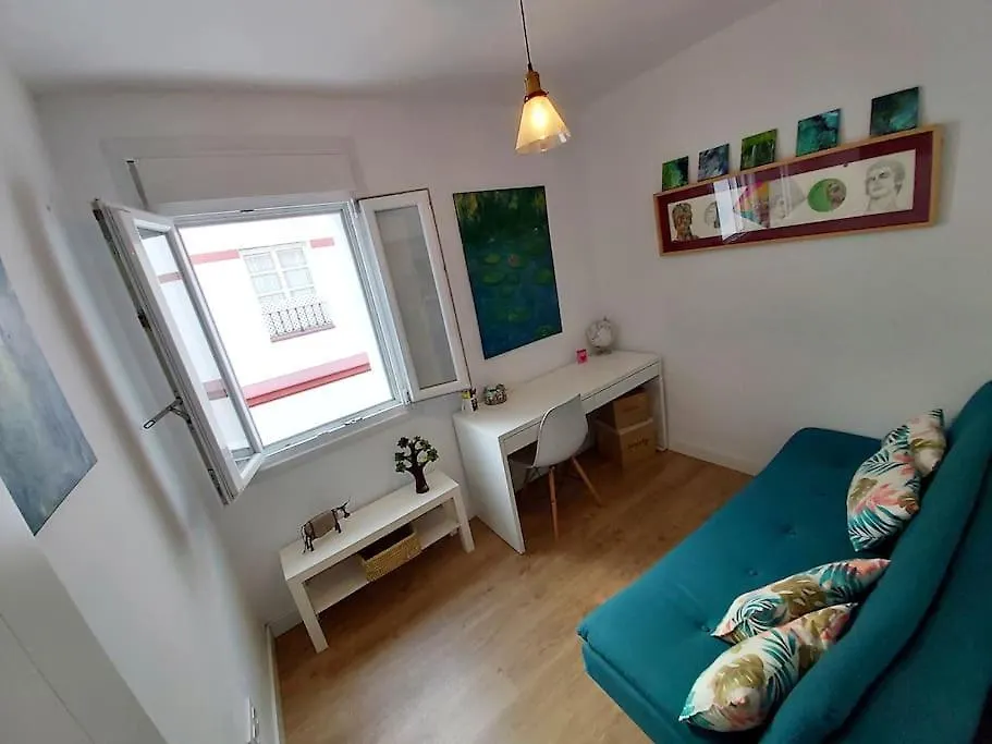 Luminoso Apartamento En El Centro, Con Mucho Arte Seville